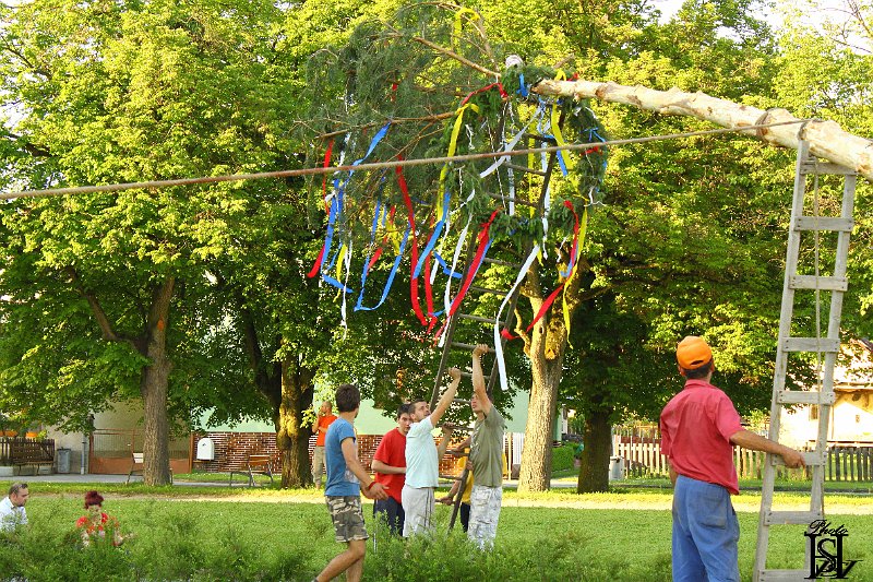 Stavanie maja 2014    26.JPG